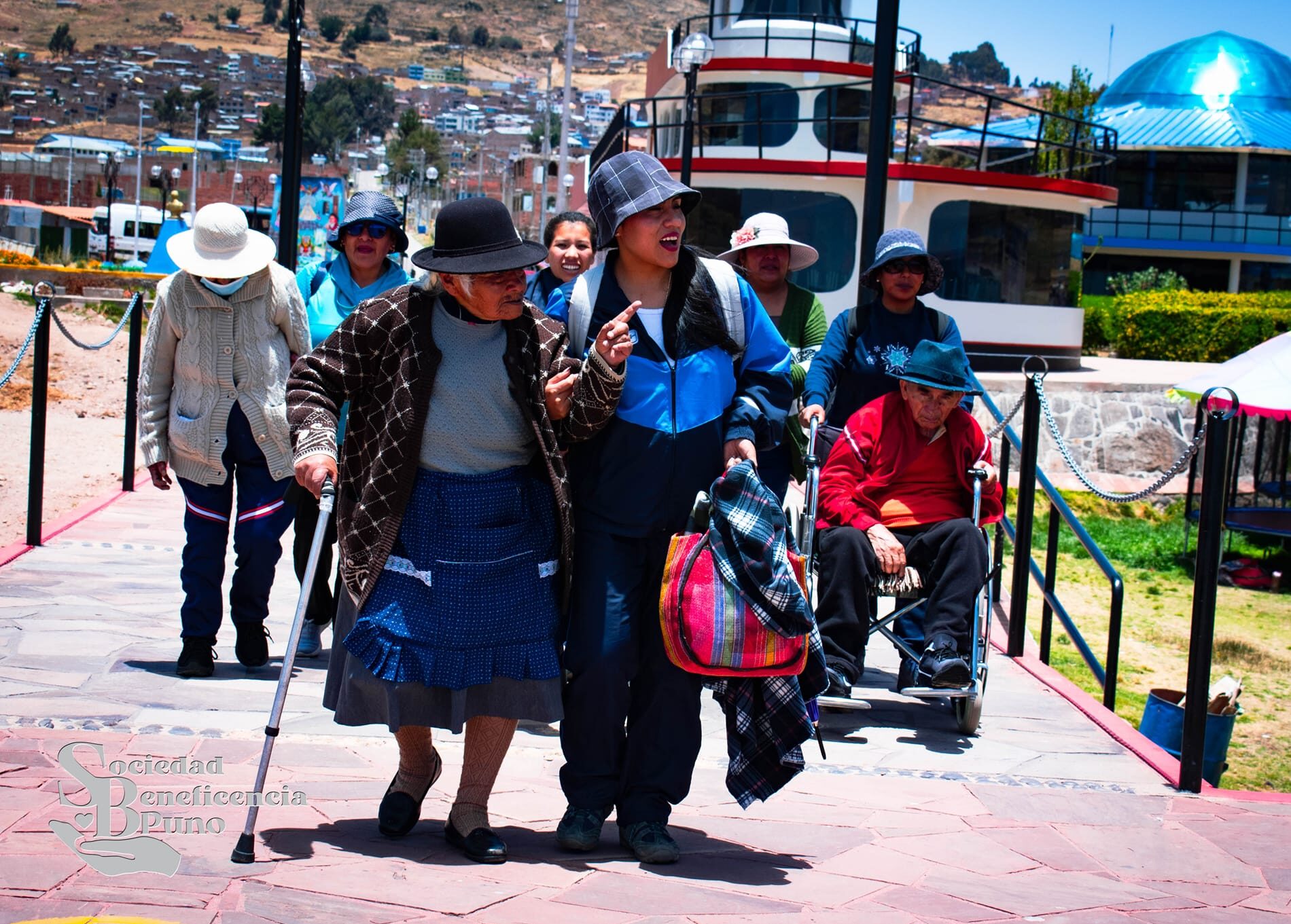 Paseo Adultos Mayores CARPAM