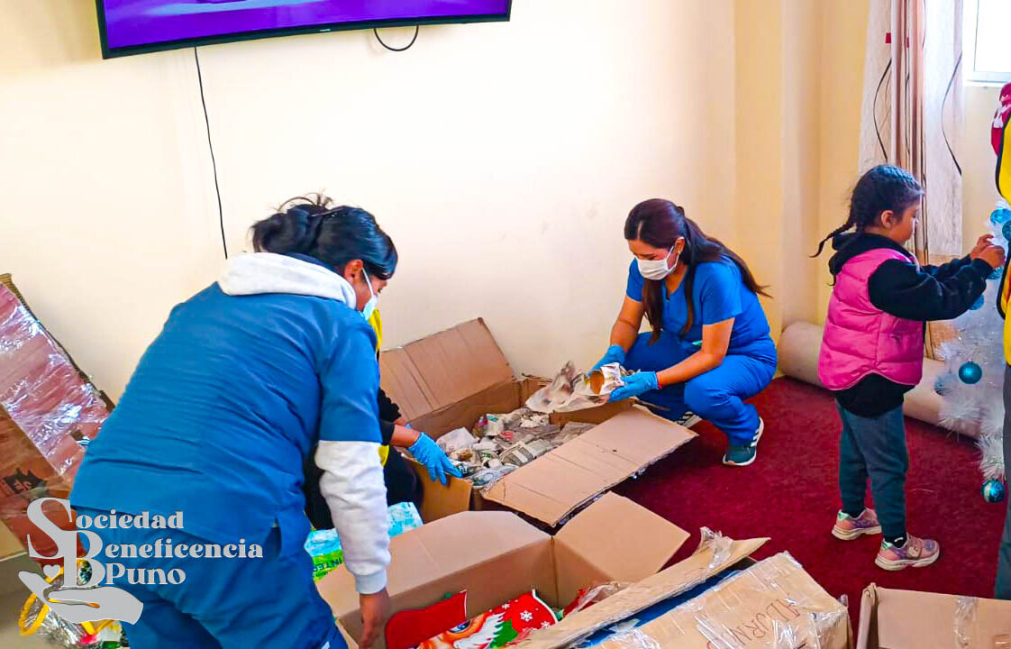 Visita Voluntarios de la Iglesia al CARPAM